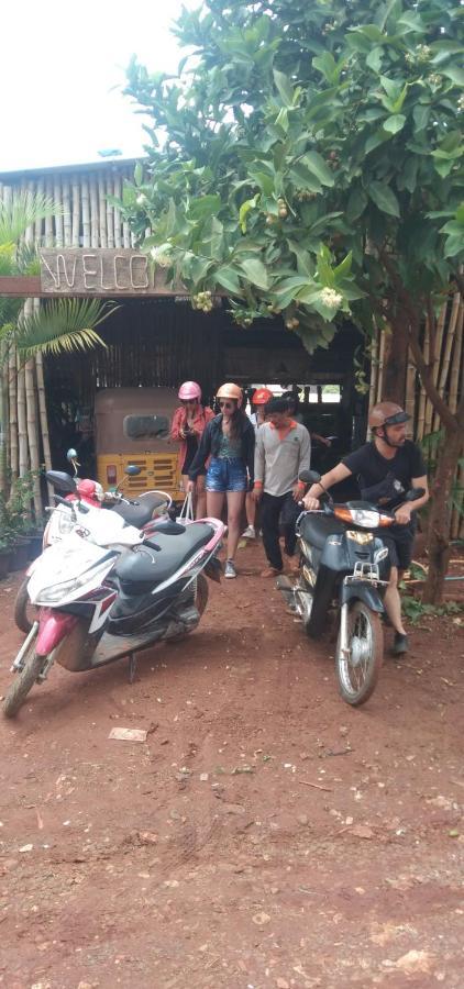 Happy Bungalow & Trekking Banlung Bagian luar foto