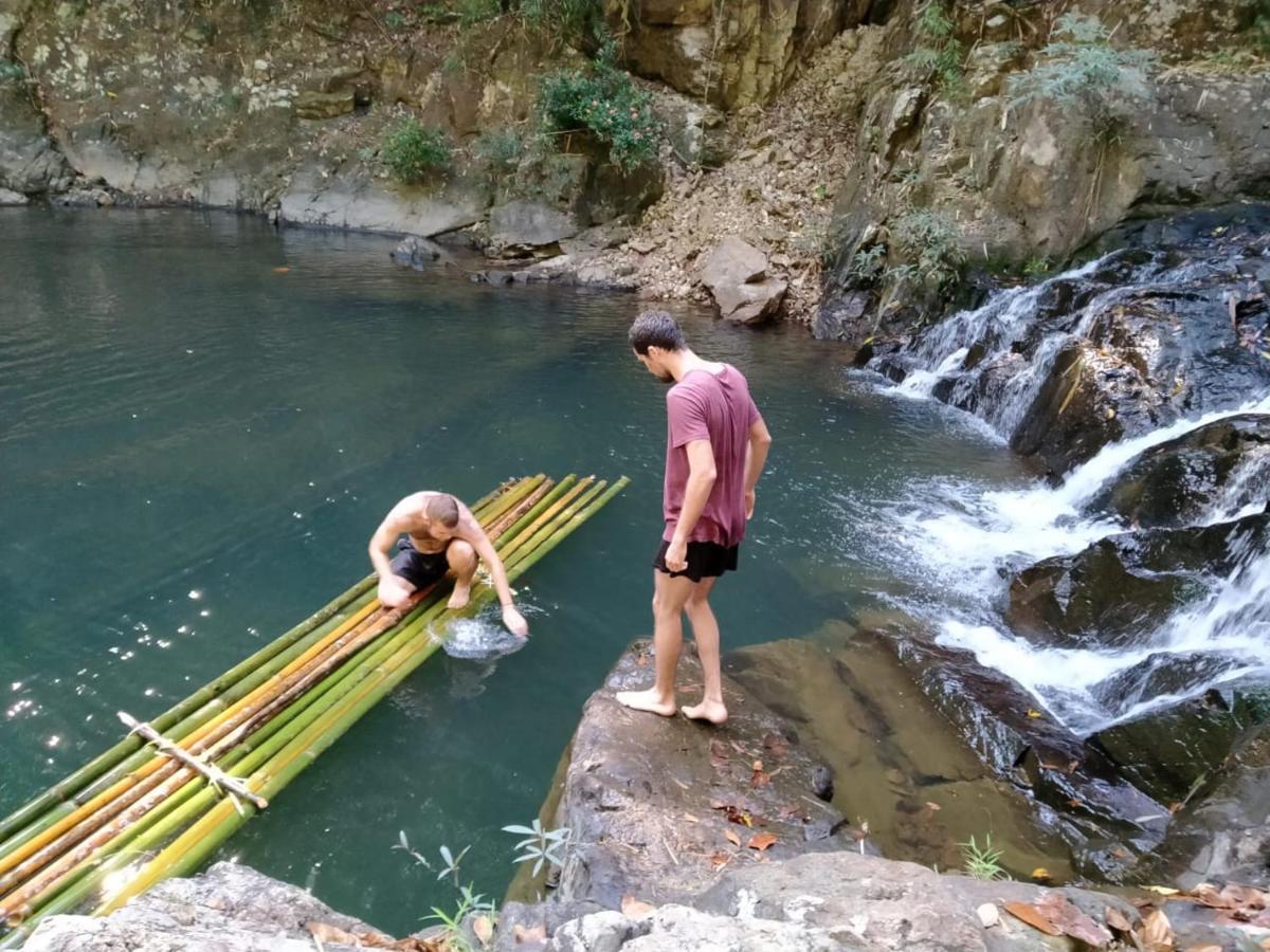 Happy Bungalow & Trekking Banlung Bagian luar foto